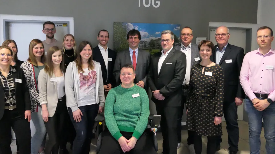 Minister Dr. Marcus Optendrenk besucht das Finanzamt Meschede