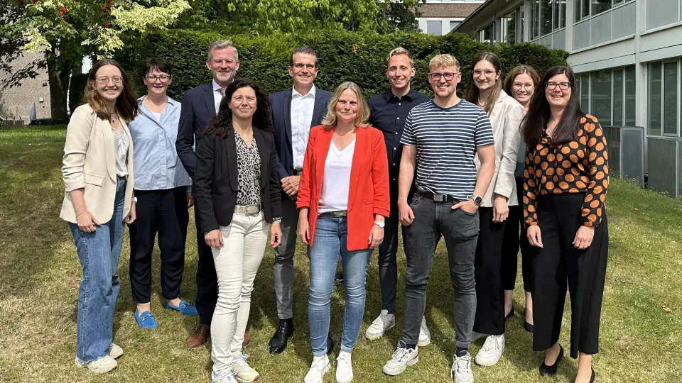 Staatssekretär Dr. Dirk Günnewig zu Besuch im Finanzamt Münster-Außenstadt