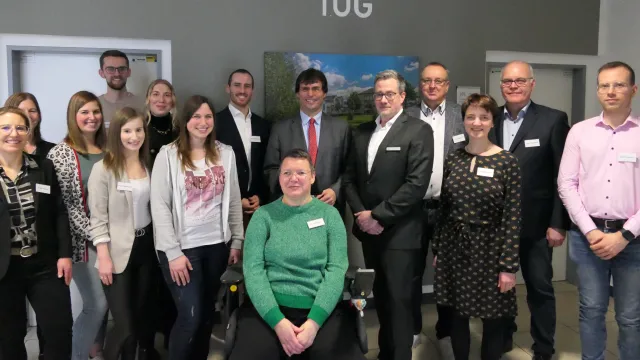 Minister Dr. Marcus Optendrenk besucht das Finanzamt Meschede